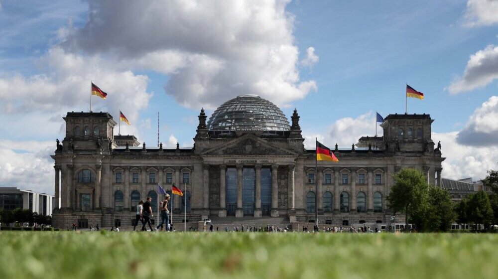 Bundestagu upućen zahtev za produženje mandata nemačkim vojnicima na Kosovu 1