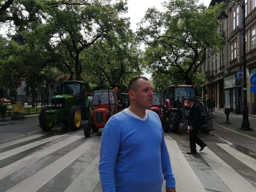 Subotički poljoprivrednici radikalizovali protest: U centru grada 45 traktora, tokom dana još dve blokade Štrosmajerove ulice 2
