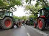 Subotički poljoprivrednici radikalizovali protest: U centru grada 45 traktora, tokom dana još dve blokade Štrosmajerove ulice 10