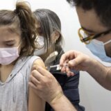 Od sledeće godine nova vakcina za osmake protiv velikog kašlja: Da li će to sprečiti umiranje beba od te bolesti u Srbiji? 7