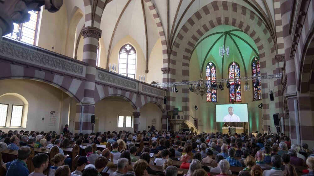 Veštačka inteligencija održala propoved u crkvi u Nemačkoj 1