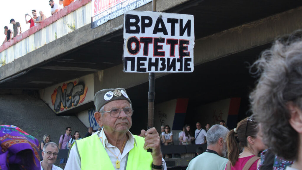 Slike koje su obeležile blokade auto-puteva u Beogradu i Novom Sadu (FOTO) 11
