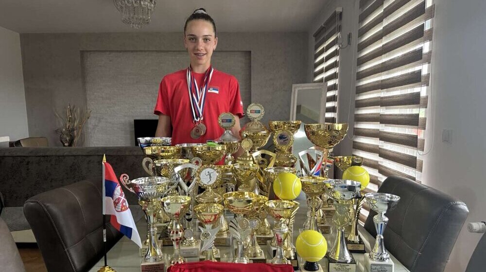 Za dva meseca napredovala na rang listi više od 600 mesta: Teniserka Ena Ilić iz Kragujevca državna prvakinja u uzrastu do 14 godina 1