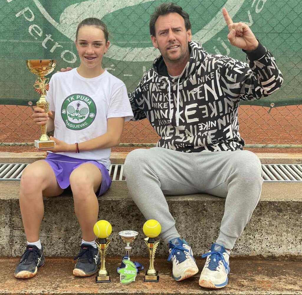 Za dva meseca napredovala na rang listi više od 600 mesta: Teniserka Ena Ilić iz Kragujevca državna prvakinja u uzrastu do 14 godina 3