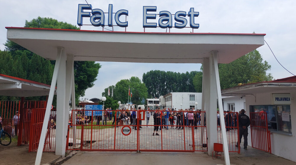 Sloga: Radnici fabrike obuće “Falc East” iz Knjaževca stupili u štrajk 1