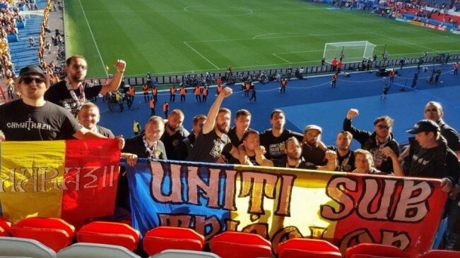 Rumunski navijači skandirali „Kosovo je Srbija“ u Prištini, policija ih napala i izbacila sa stadiona 2