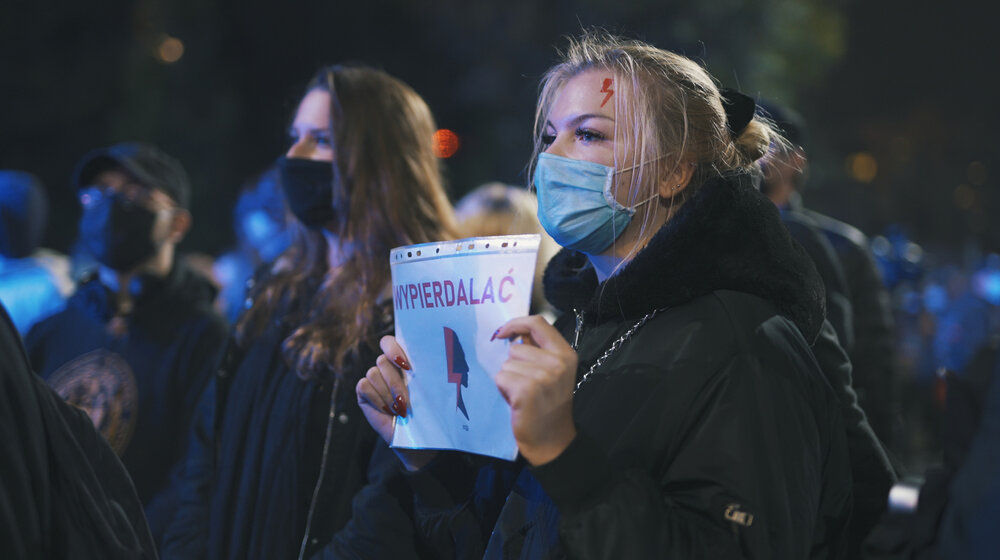 “Pakao za žene”: Smrt devojke izvela Poljake na ulicu 1