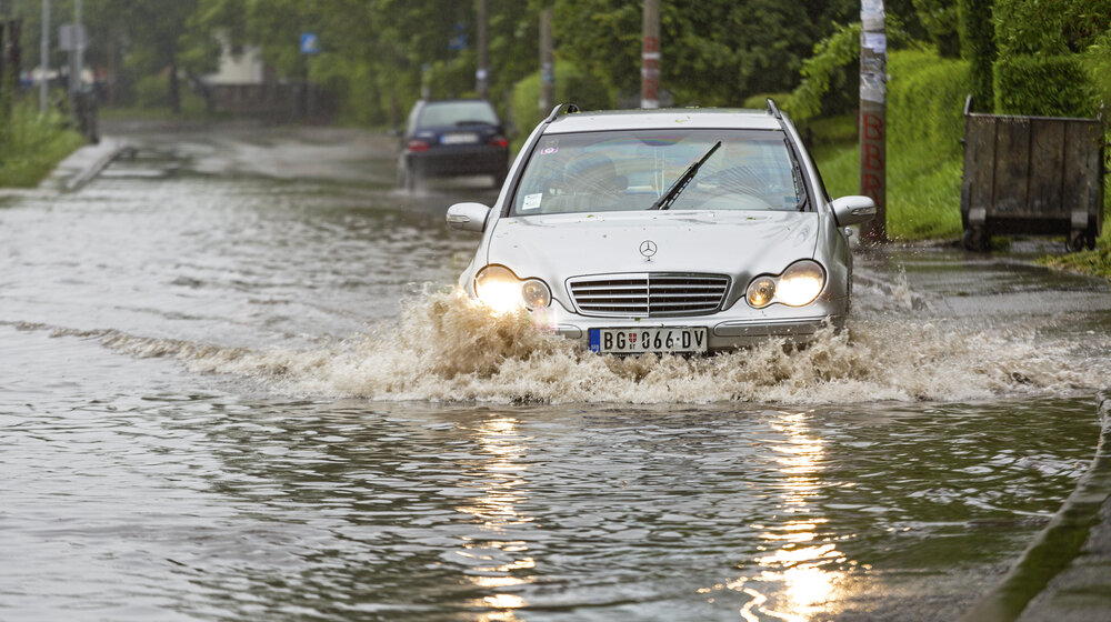 Auto vam je potopljen u poplavi? Evo šta prvo strada i da li za vaš automobil ima spasa 10