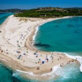 Ovu poznatu grčku plažu treba dobro zapamtiti jer je verovatno više nećemo videti 1