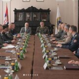 Ministar Vučević obavio razgovor sa obaveštajcima 1