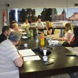 U Sremskoj Mitrovici održan sastanak tima za zaštitu od afričke kuge 5