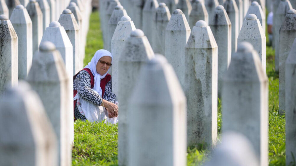 Počelo suđenje sedmorici bivših pripadnika Vojske Republike Srpske za genocid u Srebrenici 1