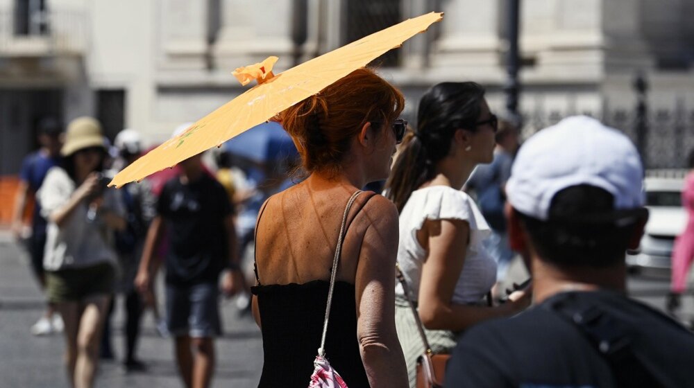 Srbija nije jedina na udaru toplotnog talasa: U Grčkoj i Hrvatskoj živa ide preko 40 stepeni Celzijusa, u Italiji 48,8 1