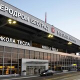 Avion prinudno sleteo na beogradski aerodrom, putnik preminuo na letu iz Nemačke 6