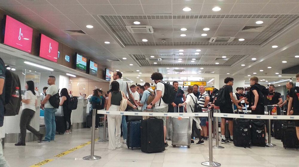 Narodna stranka traži objavljivanje detalja ugovora o koncesiji beogradskog aerodroma 1