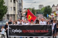 "Mi ćemo biti heroji": Na protest u Kragujevcu izašlo više stotina građana (FOTO, VIDEO) 2