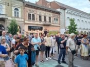 “Nećemo dozvoliti da nasilje definiše našu budućnost”: Održan treći protest “Srbija protiv nasilja” u Subotici 14