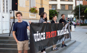 Protest „Užice protiv nasilja“: Okupljanje bez govornika i protestne šetnje (FOTO) 2