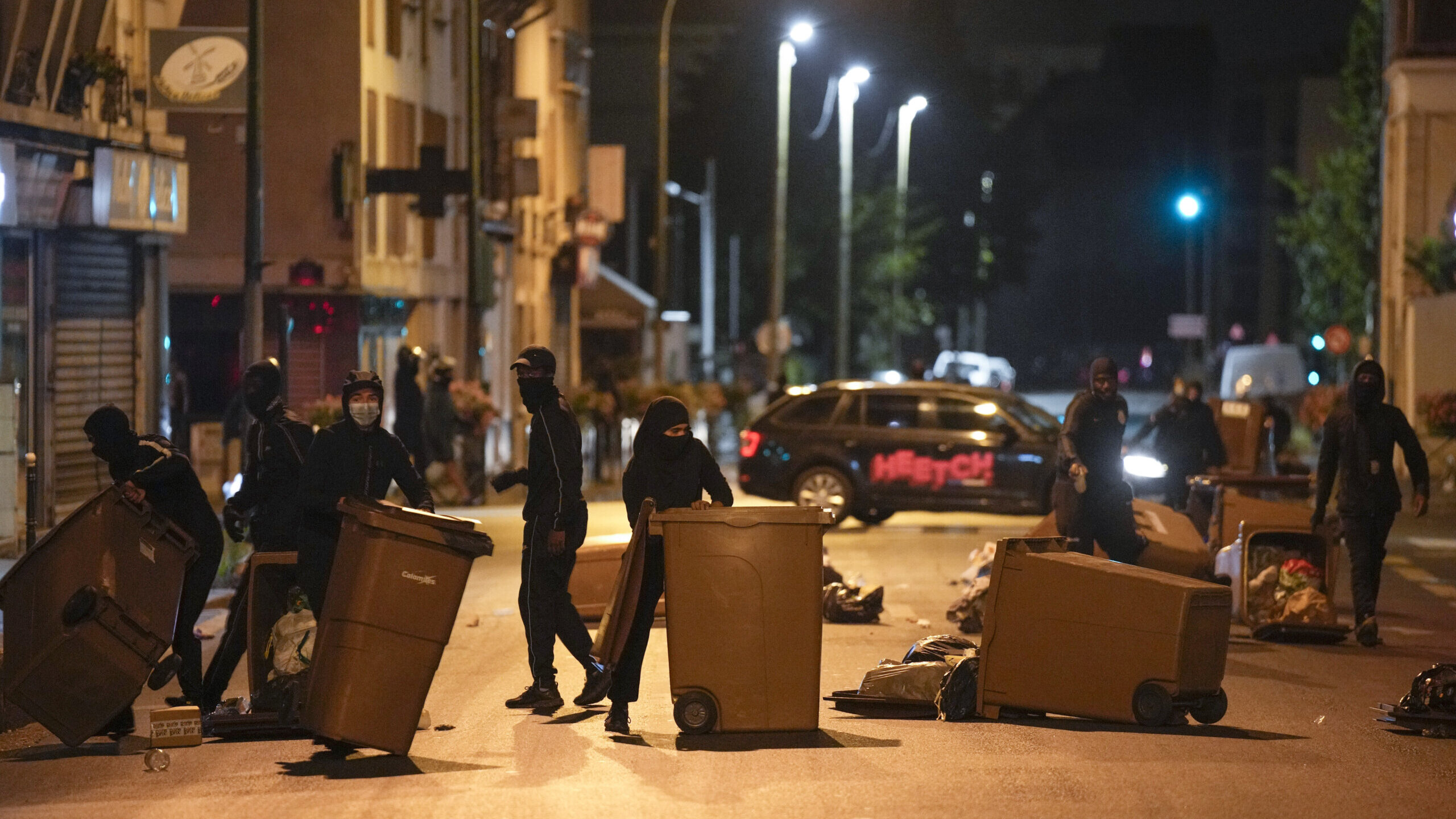 Ministarstvo: Više od 1.300 privedenih u Francuskoj posle četvrte noći nasilja 2