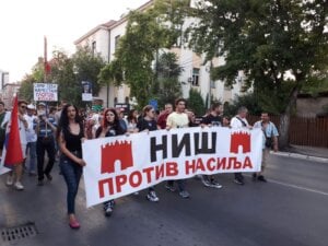 Na petom protestu “Srbija protiv nasilja” u Nišu blokiran Bulevar Nemanjića 2