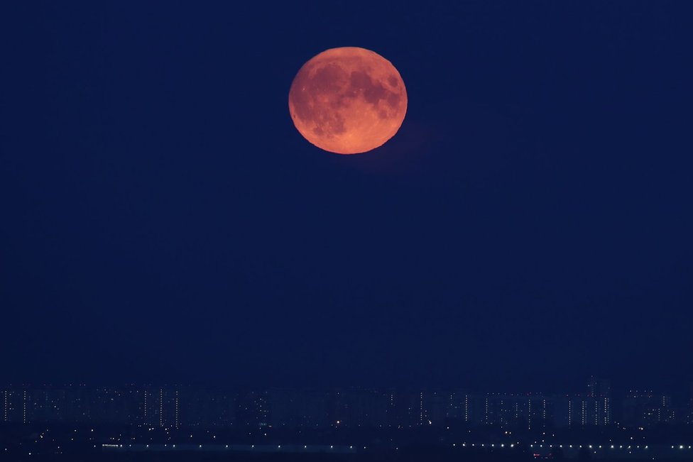 The blue supermoon is seen over Moscow, Russia. Photo: 30 August 2023