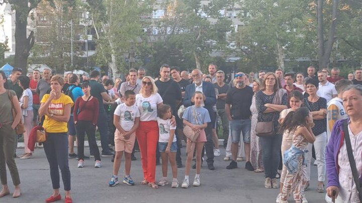 Novi protest stanovnika Bačke Palanke, traže odgovornost posle smrti dečaka stradalog od strujnih kablova 1