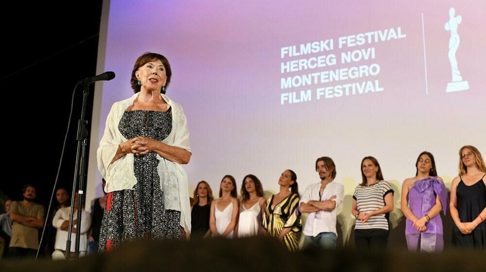 Uz glamur i brojne umetnike na crvenom tepihu počeo 36. Montenegro Film Festival u Herceg Novom: Veliki regionalni praznik "pokretnih slika" 1