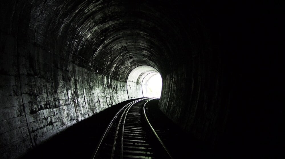 U Italiji istražuju upad u železnički tunel i pretnju bombom kao moguće delo anarhista 1