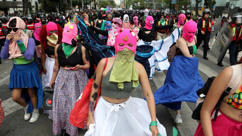 Protest, pravo na abortus