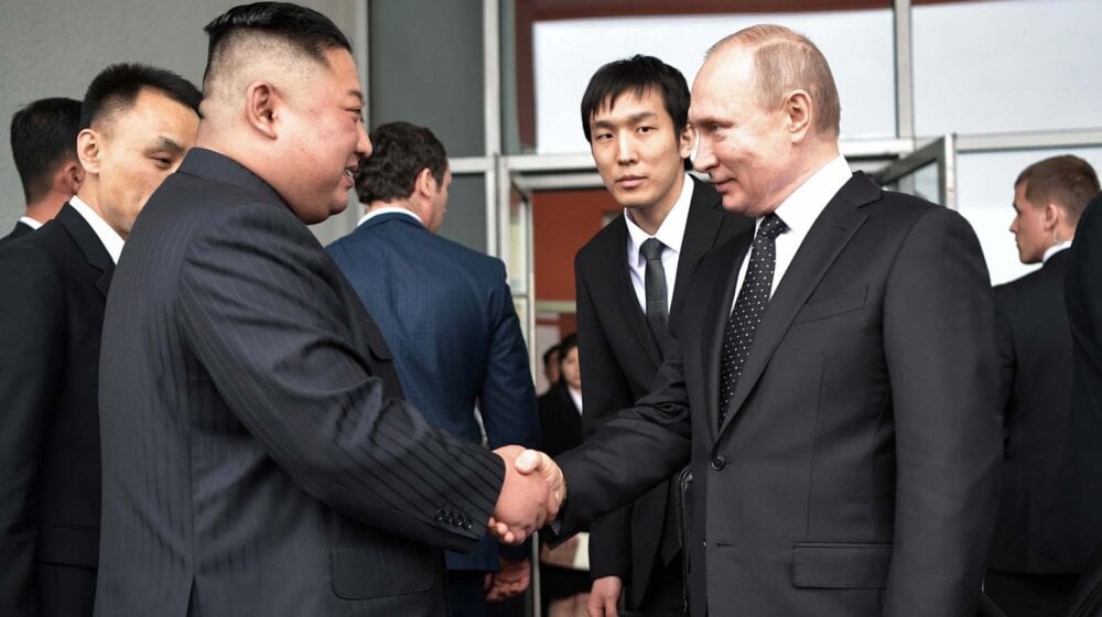 Ruska novinska agencija kaže da je Putin doputovao u Severnu Koreju 1