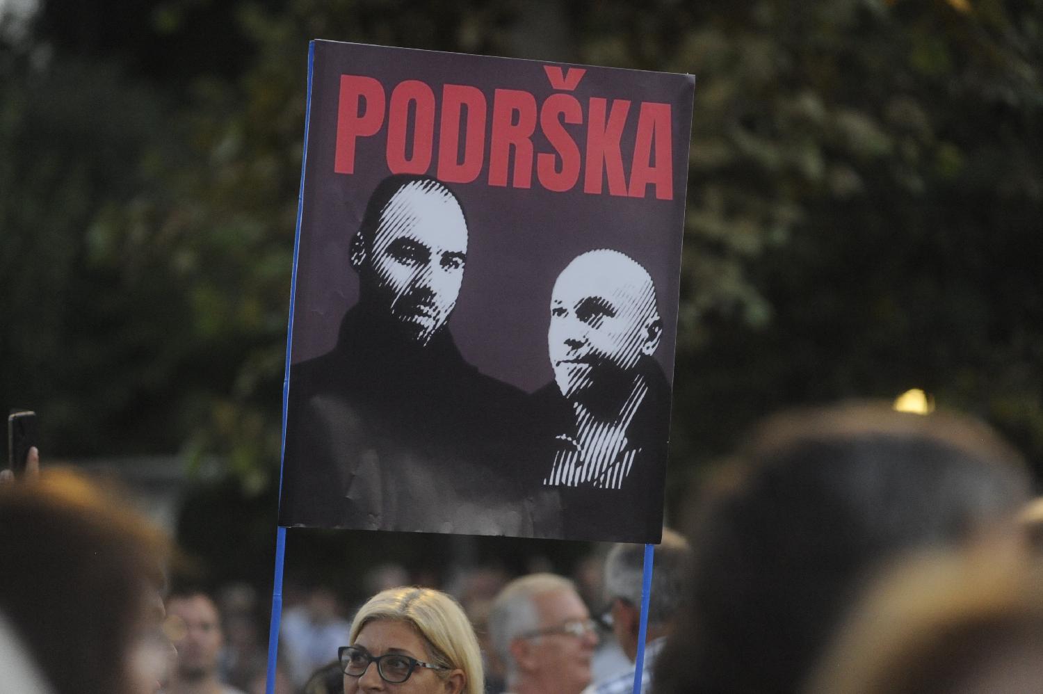 (FOTO) Kako je izgledao 18. protest "Srbija protiv nasilja" u slikama? 8