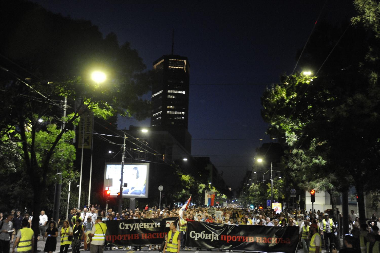 (FOTO) Kako je izgledao 18. protest "Srbija protiv nasilja" u slikama? 13