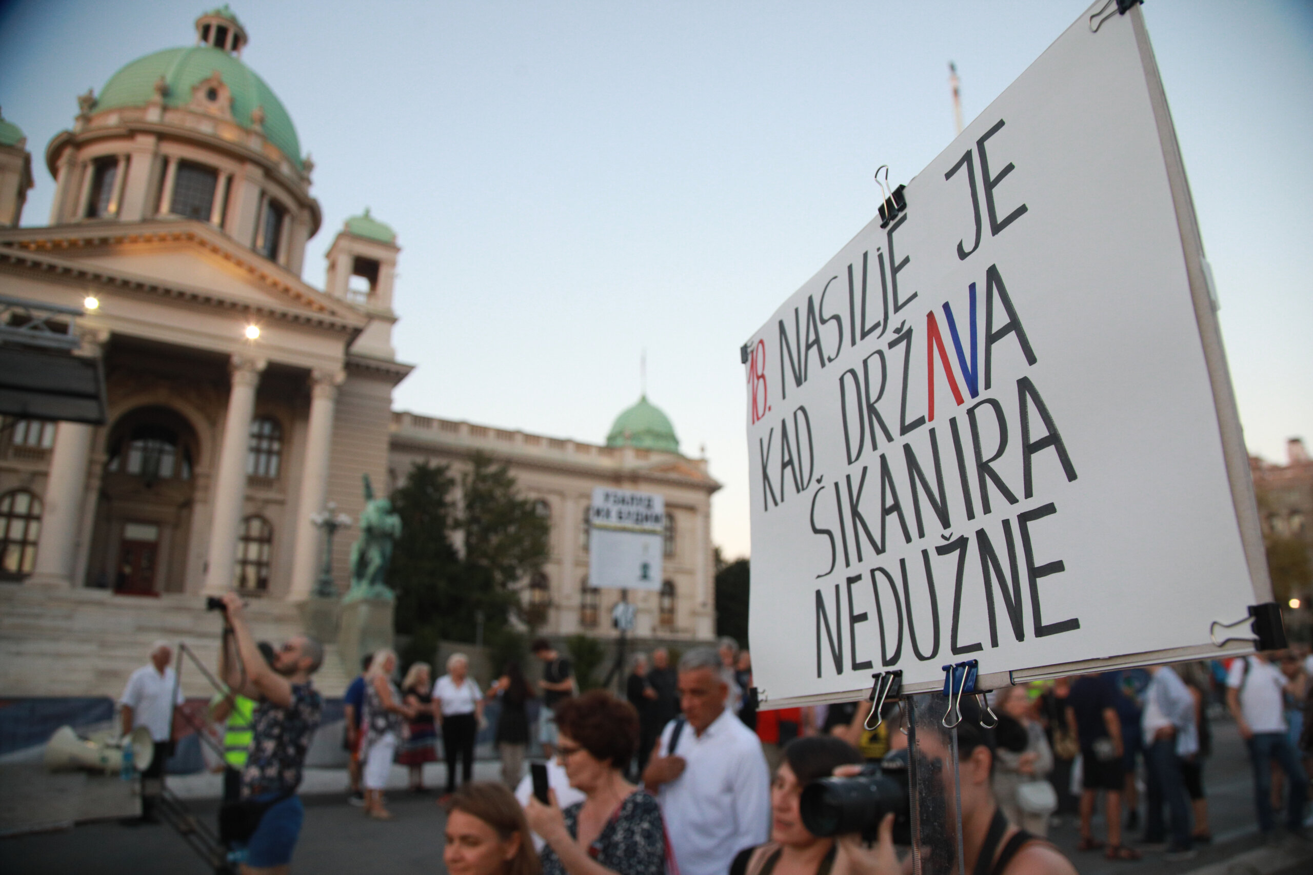 (FOTO) Kako je izgledao 18. protest "Srbija protiv nasilja" u slikama? 7