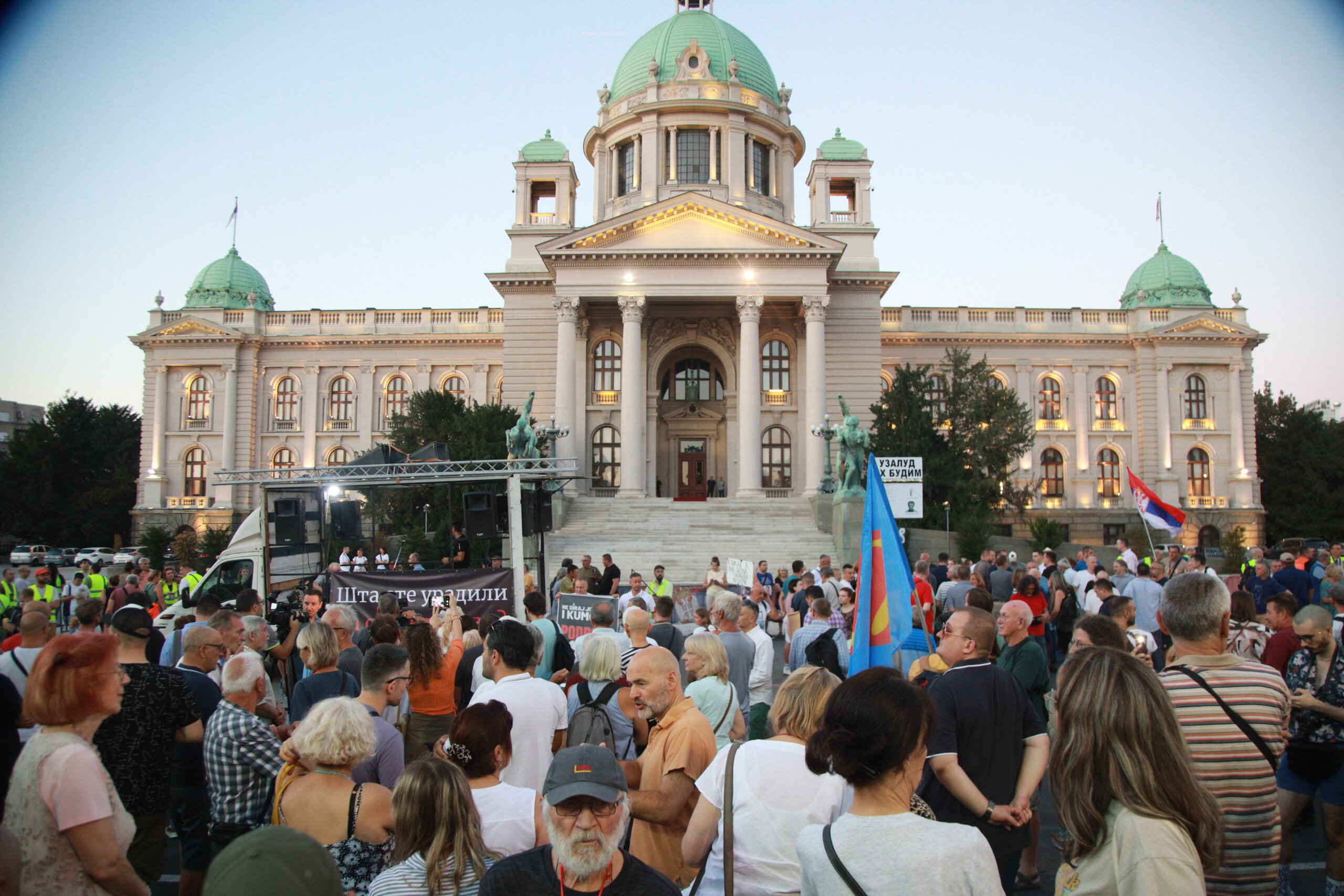 (FOTO) Kako je izgledao 18. protest "Srbija protiv nasilja" u slikama? 2