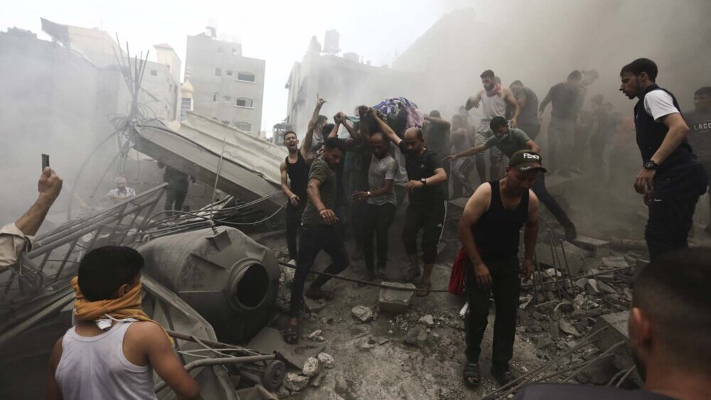 BLOG UŽIVO: Palestinci u Gazi beže od bombi i prave zalihe hrane, izraelski parlament odobrio formiranje ratnog kabineta 2