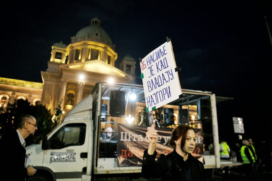 Protest u Beogradu u 10 fotografija (FOTO) 2