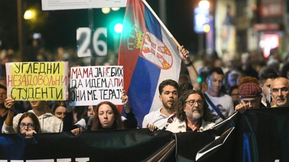 Protest u Beogradu u 10 fotografija (FOTO) 1