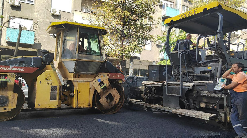 Mi snaga naroda: "Beograd put" iznajmljuje bager od direktorovog kuma za 50 miliona dinara 1