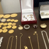Muškarac iz Sombora uhapšen zbog krađe zlata i nakita od pola miliona evra iz porodične kuće u Kragujevcu (FOTO) 5