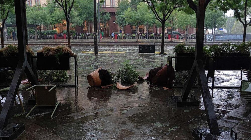 RHMZ upozorava na obilne padavine i nestabilno vreme: Upaljen crveni meteoalarm za ove delove zemlje 1