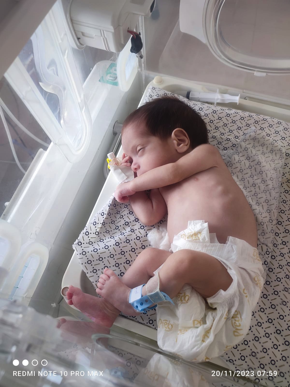 Beba Anas u bolnici Al Hilal Emirati