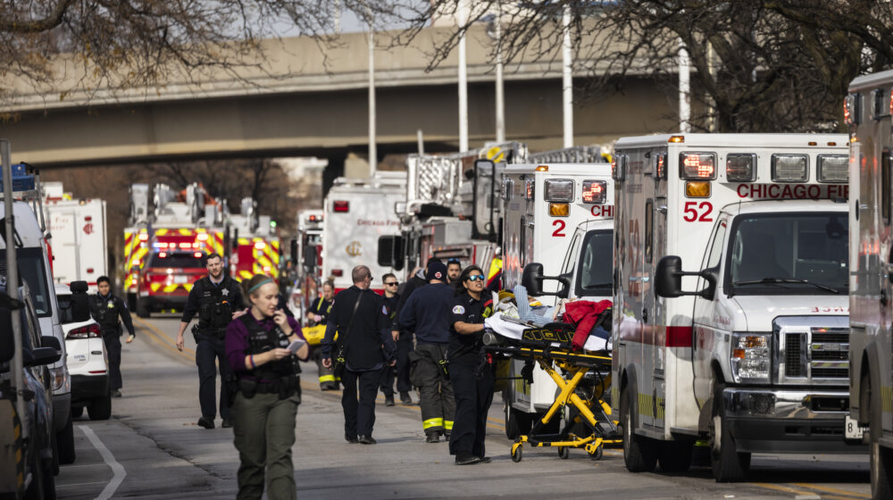 Desetine povređenih u železničkoj nesreći u Čikagu (VIDEO) 1