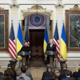 Bajden na sastanku sa Zelenskim: Prekid pomoći Ukrajini bio bi božićni poklon Putinu 10