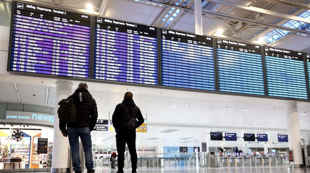 Stotine letova otkazano širom Nemačke zbog snega i ledene kiše 1