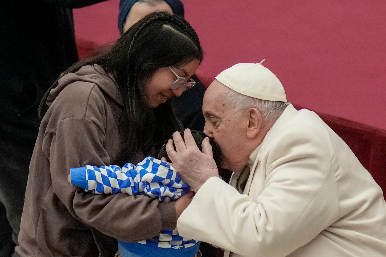 Papa Franja obeležio 87. rođendan (FOTO) 5