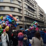 "Ulica otvorenog srca" u Beogradu: Igračke i slatkiši za najmlađe, ali i rakija za odrasle 12