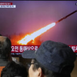 Kim Džong Un nadgledao probe višecevnog raketnog sistema 7