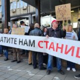 Vratite nam stanicu i voz: Meštani Čortanovaca protestuju ispred Ministarstva građevinarstva i infrastrukture 1