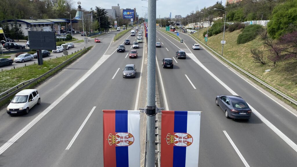 „Automobil će čitati znake umesto vas“: Auto-putevi u Srbiji biće pretvoreni u „pametne“?