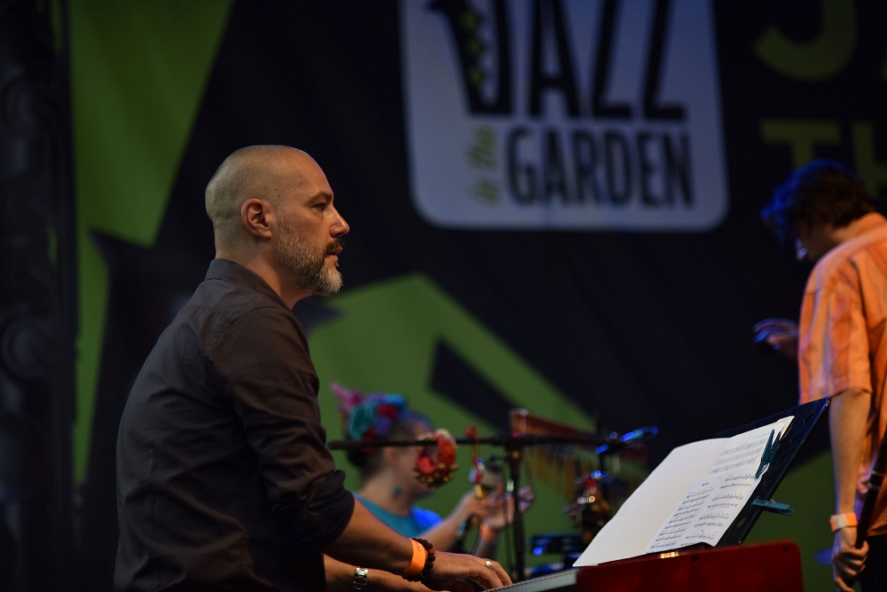 Jazz in the Garden: 18 koncerata na više scena – Vlatko Stefanovski, Vasil Hadžimanov, Rambo Amadeus i mnogi drugi 1